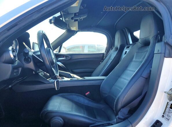 JC1NFAEK4H0127542 2017 FIAT 124 White Front interior view