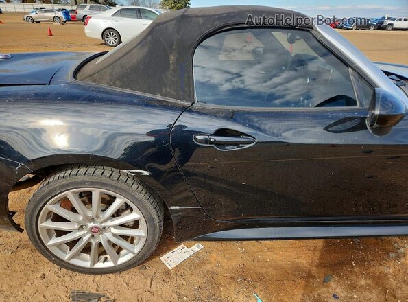 JC1NFAEK5H0107607 2017 FIAT 124 Black Հետևի նստատեղերի տեսք