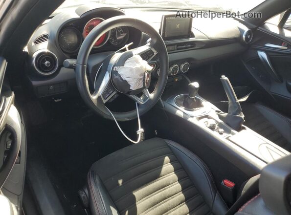 JC1NFAEKXH0109224 2017 FIAT 124 Черный Вид панели приборов