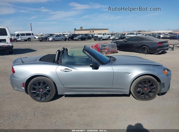 JC1NFAEKXJ0134954 2018 FIAT 124 SPIDER Silver Вид задньої частини салону