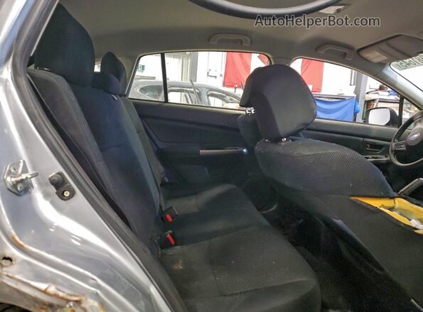 JF1GPAA64GH253990 2016 SUBARU IMPREZA Серебряный Вид задних сидений
