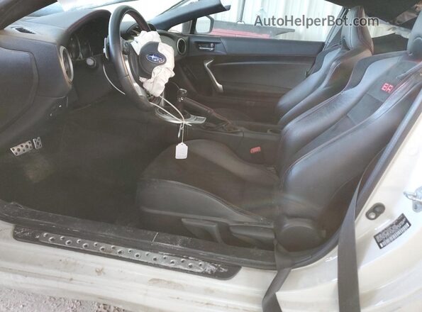 JF1ZCAC11L8702607 2020 SUBARU BRZ White 