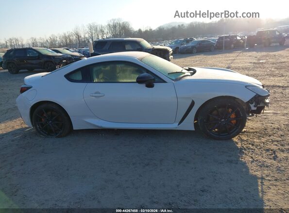 JF1ZDBS14S9700931 2025 SUBARU BRZ White Rear interior view
