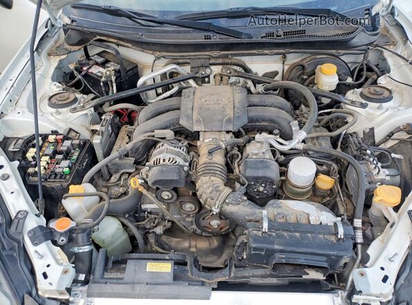 JF1ZNBC10N8750683 2022 TOYOTA GR White Vista interior trasera