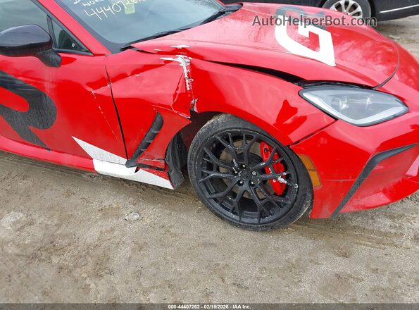 JF1ZNBE13S8756812 2025 TOYOTA GR86 Red Դիմացի տեսք