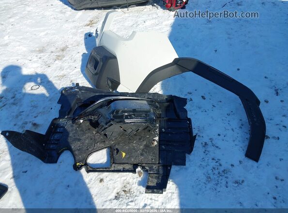 JF2BUPDD6TY451556 2026 SUBARU OUTBACK White Սարքավորումների վահանակի տեսք
