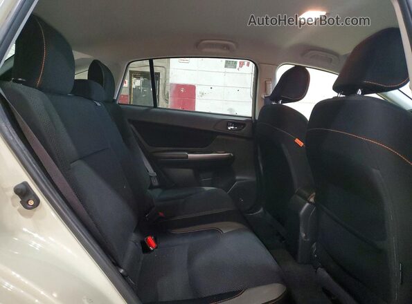 JF2GPABC9G8230916 2016 SUBARU CROSSTREK Green უკანა სალონის ხედი