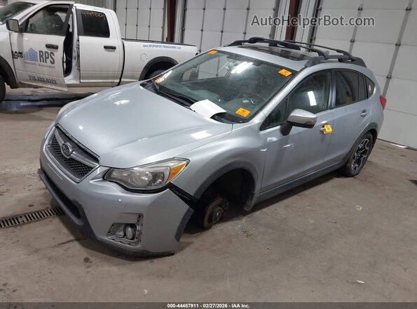 JF2GPANC3GH298799 2016 SUBARU CROSSTREK Silver Vista tres cuartos delantera izquierda