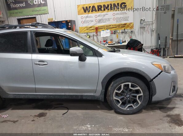 JF2GPANC3GH298799 2016 SUBARU CROSSTREK Silver Vista interior trasera