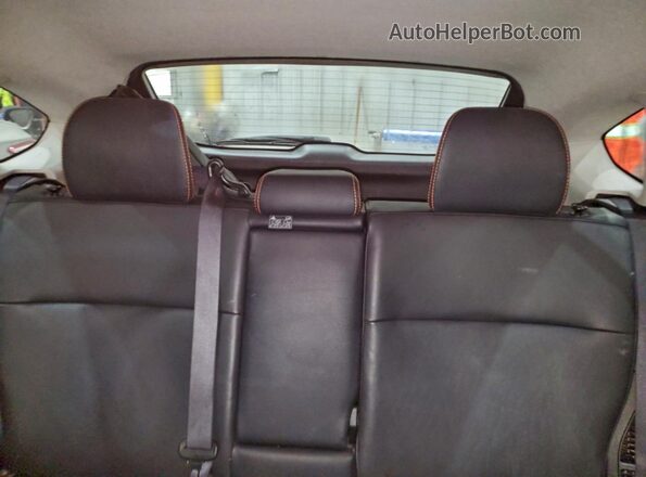 JF2GPBLC2GH267813 2016 SUBARU CROSSTREK Blue Հետևի նստատեղերի տեսք