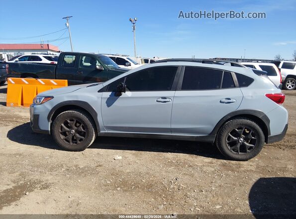 JF2GTADC9J8268906 2018 SUBARU CROSSTREK Light Blue Widok wnętrza 360 stopni