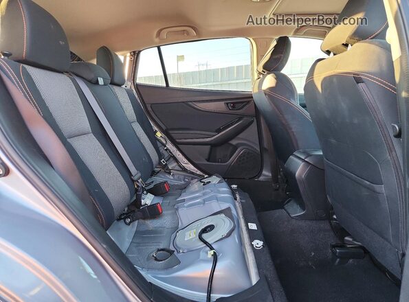 JF2GTAEC0N8241694 2022 SUBARU CROSSTREK Silver Հետևի նստատեղերի տեսք