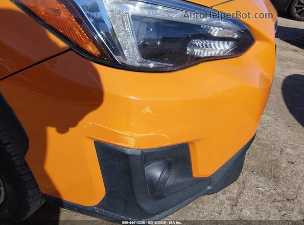 JF2GTANC1KH271573 2019 SUBARU CROSSTREK Orange Front view