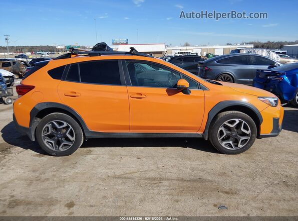 JF2GTANC1KH271573 2019 SUBARU CROSSTREK Orange Rear interior view