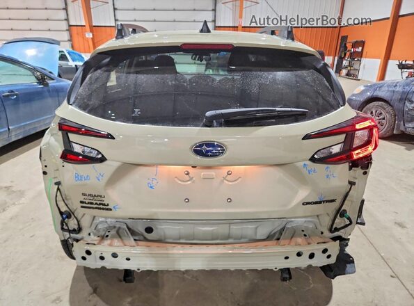 JF2GUHBC4T8202050 2026 SUBARU CROSSTREK Желто-коричневый Вид сзади