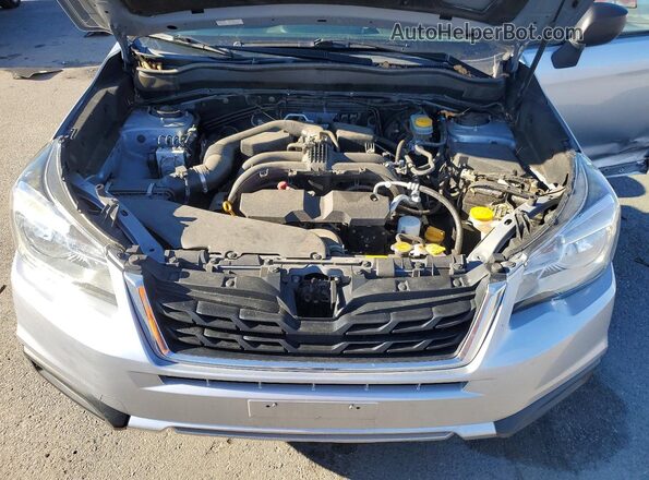 JF2SJABC2HH478891 2017 SUBARU FORESTER 2.5 Silver უკანა სალონის ხედი