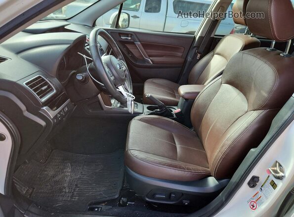 JF2SJAWC4HH802272 2017 SUBARU FORESTER 2.5I TO White წინა სალონის ხედი