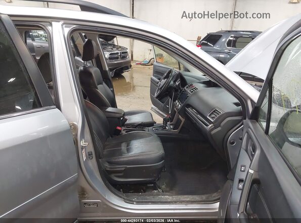JF2SJAWC9HH545013 2017 SUBARU FORESTER 2.5I TO Silver 