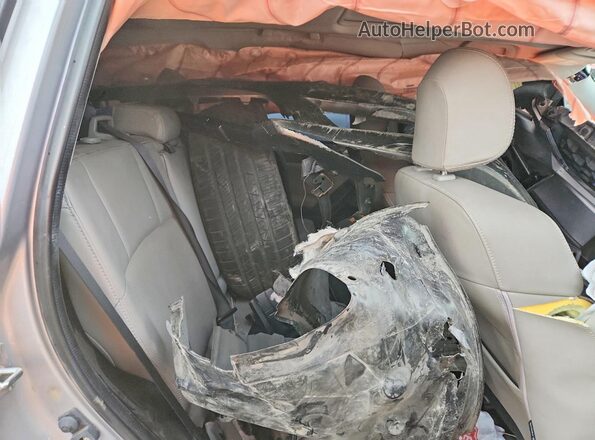 JF2SJAXC1GH460065 2016 SUBARU FORESTER 2.5I TO Silver უკანა სალონის ხედი