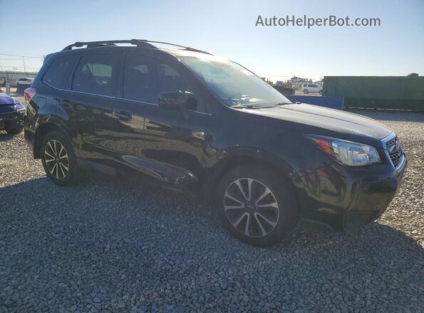 JF2SJGEC1HH476502 2017 SUBARU FORESTER2. Black Front right