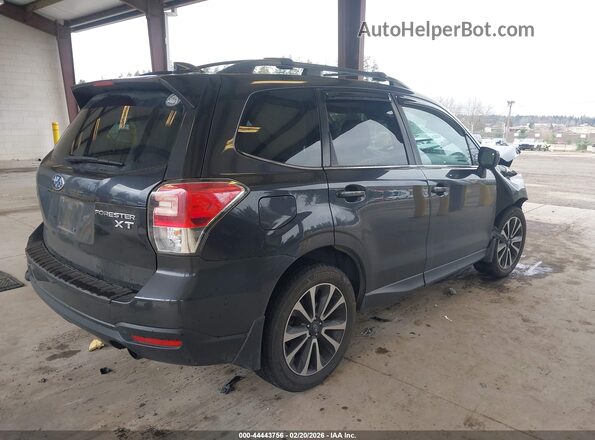 JF2SJGEC1JH421084 2018 SUBARU FORESTER2. Gray 