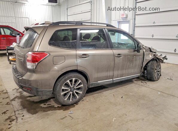 JF2SJGTC3HH541627 2017 SUBARU FORESTER2. Brown Rear right