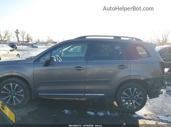 JF2SJGTC6HH409235 2017 SUBARU FORESTER2. Beige 