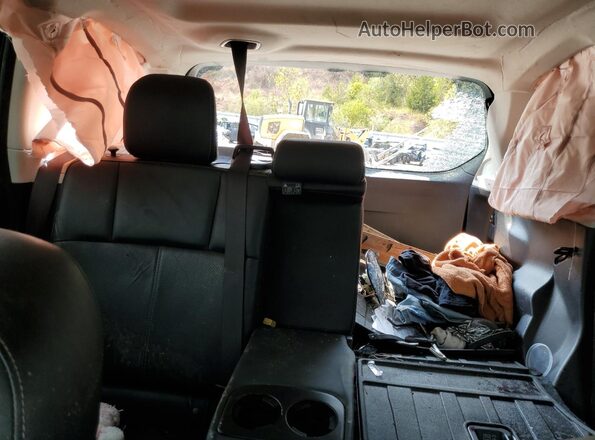 JF2SJGWC4JH575755 2018 SUBARU FORESTER2. Charcoal Rear seats view