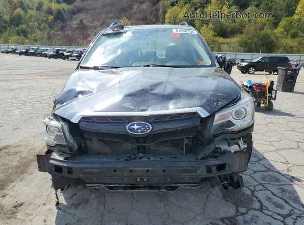 JF2SJGWC4JH575755 2018 SUBARU FORESTER2. Charcoal Front view