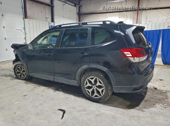 JF2SKADC6PH548689 2023 SUBARU FORESTER Black 