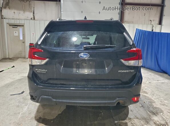 JF2SKADC6PH548689 2023 SUBARU FORESTER Black 