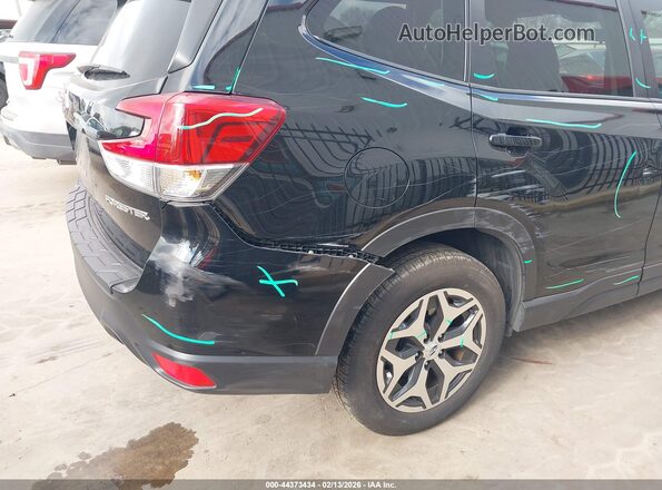 JF2SKADC7RH493558 2024 SUBARU FORESTER Черный Вид спереди