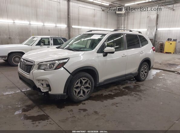 JF2SKAEC8KH464025 2019 SUBARU FORESTER White Front left