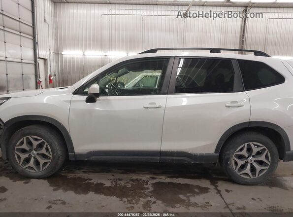 JF2SKAEC8KH464025 2019 SUBARU FORESTER White 