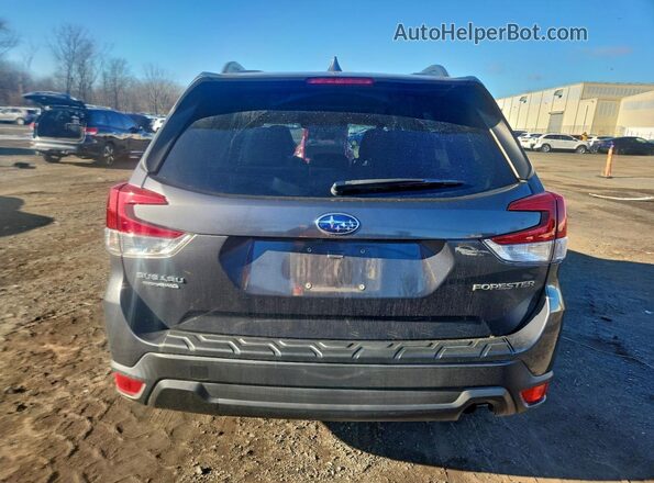 JF2SKAFC2MH472946 2021 SUBARU FORESTER Серый 
