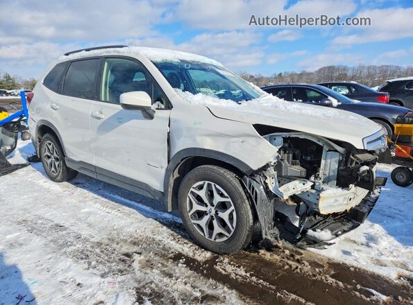 JF2SKAFC4MH475220 2021 SUBARU FORESTER White 