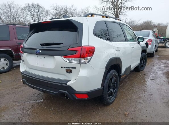 JF2SKAJC0RH518675 2024 SUBARU FORESTER Белый Задняя правая четверть