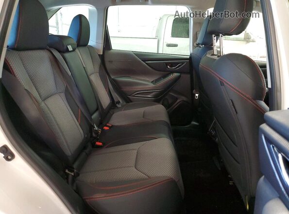JF2SKAJC4PH508969 2023 SUBARU FORESTER Белый Вид задней части салона
