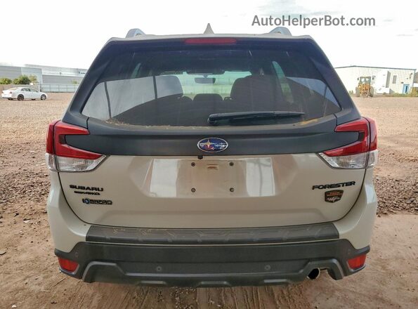 JF2SKAMCXNH506801 2022 SUBARU FORESTER White უკანა ხედი