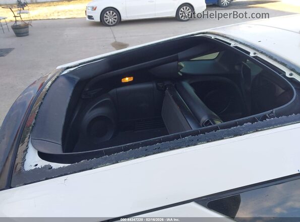 JHMZF1D65GS000843 2016 HONDA CR-Z White 