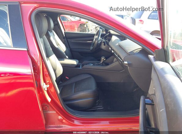 JM1BPBJY9M1309518 2021 MAZDA 3 Красный Вид салона спереди