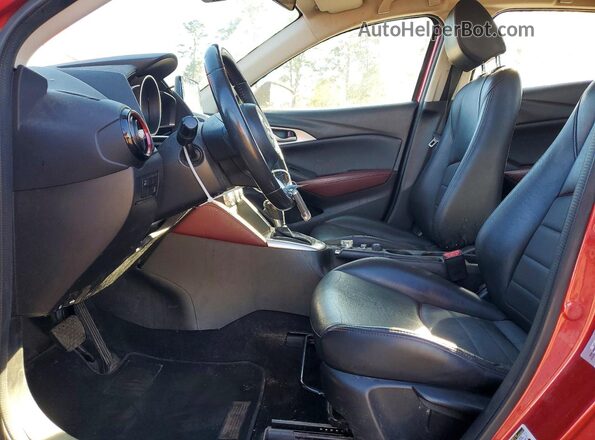 JM1DKDC73J0330020 2018 MAZDA CX-3 Красный Вид салона спереди