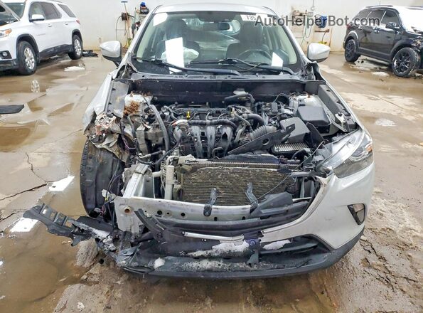 JM1DKFC72H0161887 2017 MAZDA CX-3 Gray Вид спереду