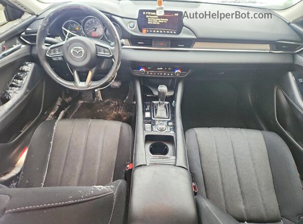 JM1GL1UM2J1319971 2018 MAZDA 6 Black Dashboard view