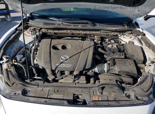 JM1GL1V50H1121018 2017 MAZDA 6 Белый Вид задней части салона