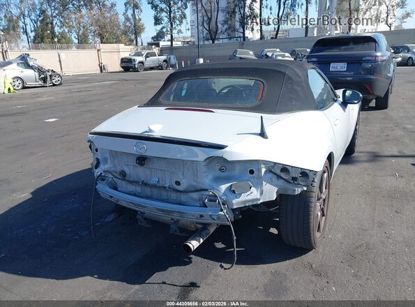 JM1NDAC7XH0123728 2017 MAZDA MX-5 MIATA White Widok z przodu