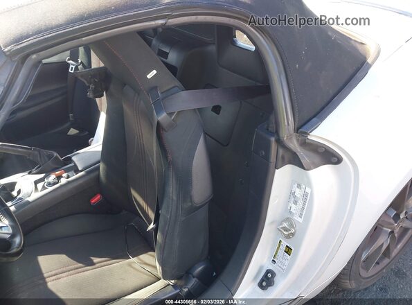 JM1NDAC7XH0123728 2017 MAZDA MX-5 MIATA White Widok naklejki z numerem VIN