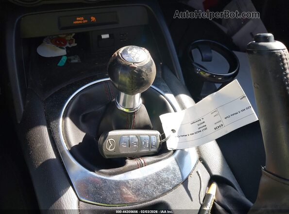 JM1NDAC7XH0123728 2017 MAZDA MX-5 MIATA White Widok deski rozdzielczej