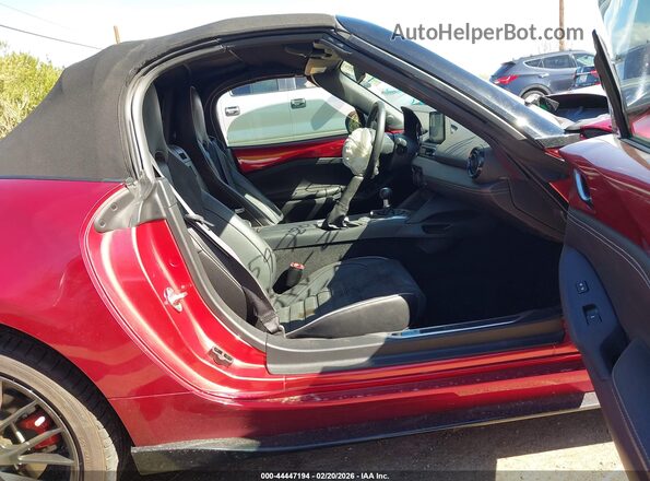 JM1NDAC7XP0550597 2023 MAZDA MX-5 MIATA Red Front interior view