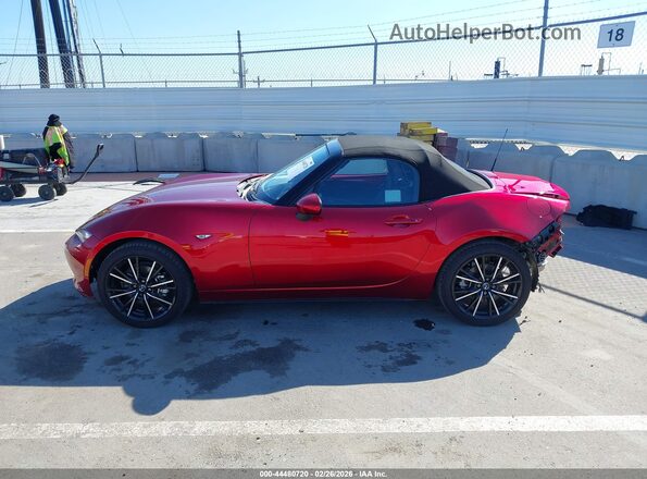 JM1NDAD70S0654300 2025 MAZDA MX-5 MIATA Red 